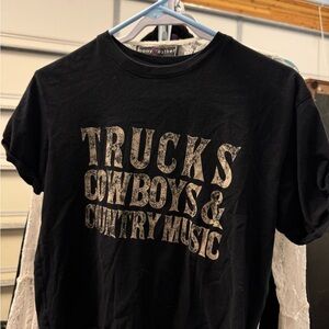 T-shirt size small American Highway from boot barn